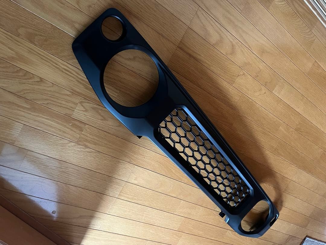 新型ジムニーグリル