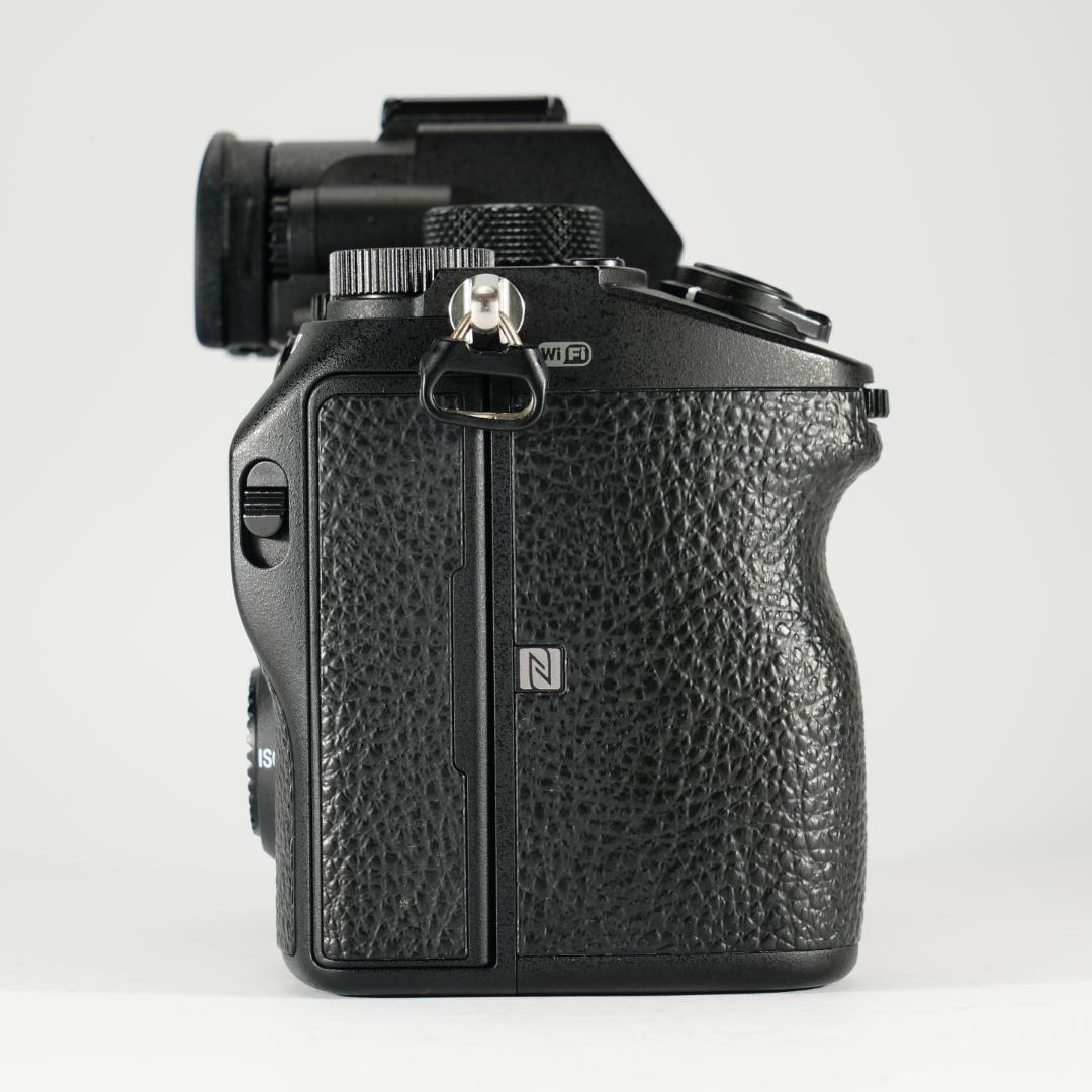 【完全セット】SONY α7III極美品！17609回/20万 すぐ撮影可能