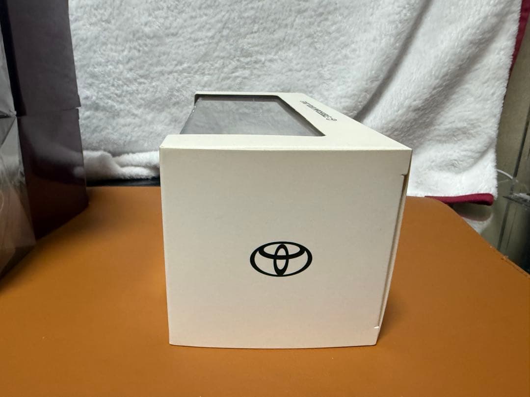 2*3様 トヨタ ノア カラーサンプル