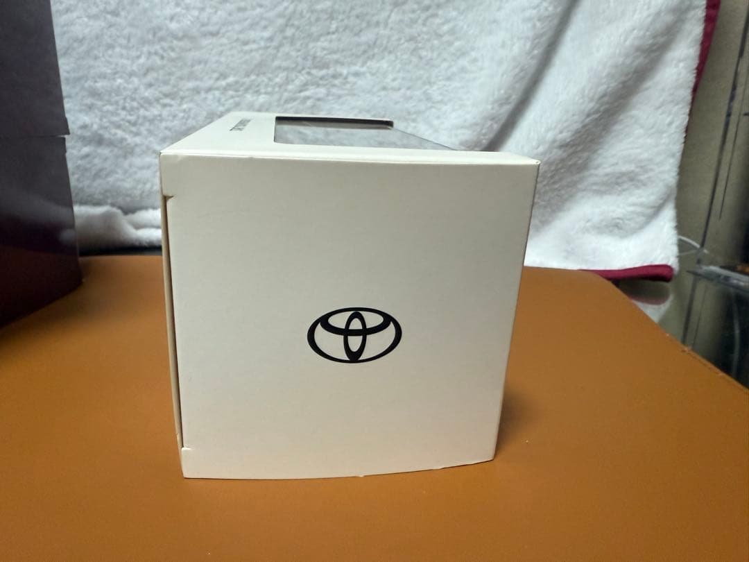 2*3様 トヨタ ノア カラーサンプル