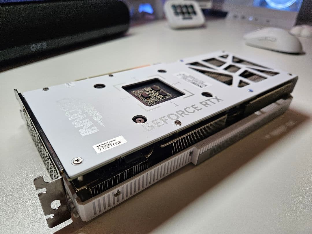 グラフィックボード・グラボ・ビデオカード INNO3D GeForce RTX 4070 Super 12GB