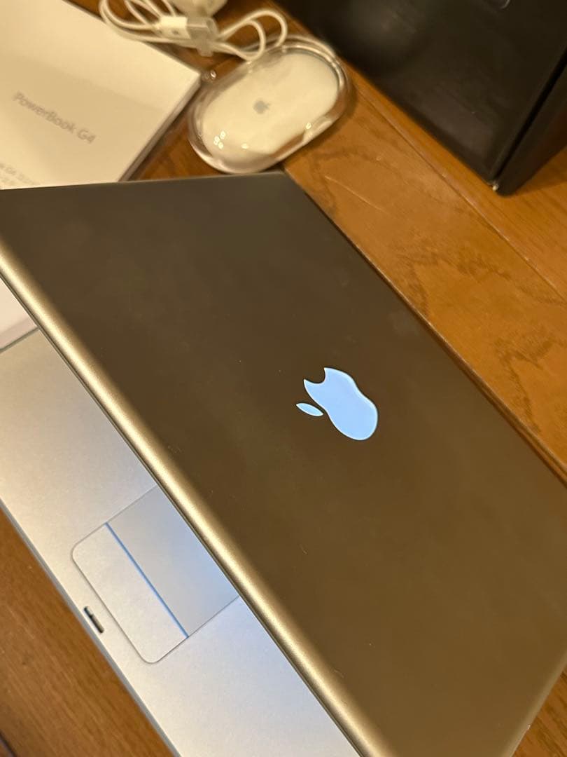 Apple PowerBook G4 12インチ 本体と付属品