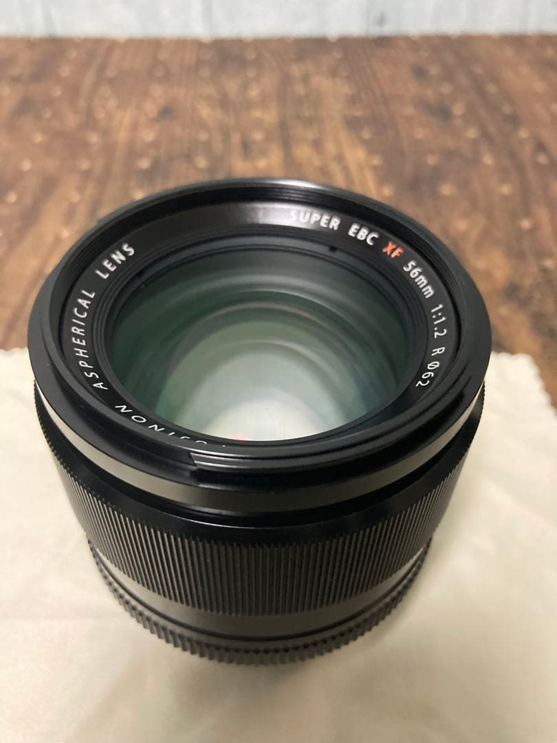 Fujinon XF 56mm f/1.2 レンズ