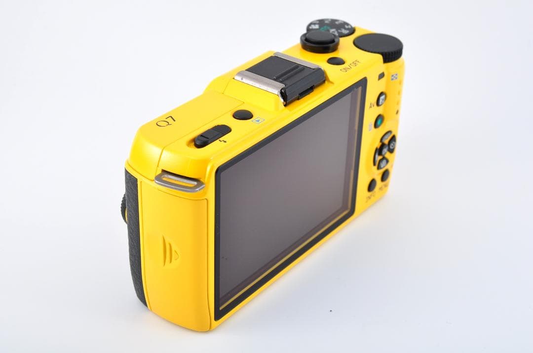PENTAX ペンタックス Q7 イエロー 249ショット 動作確認済 #101
