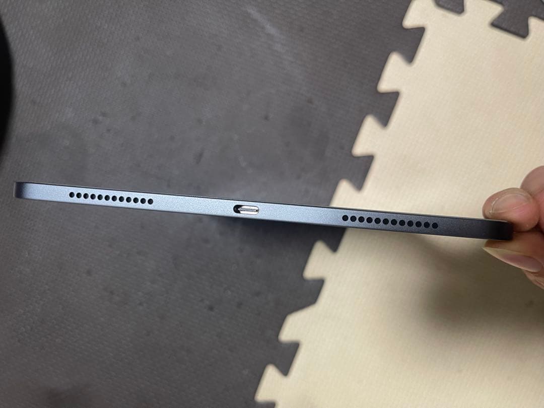 Apple iPad Air (第5世代) スペースグレー 64GB
