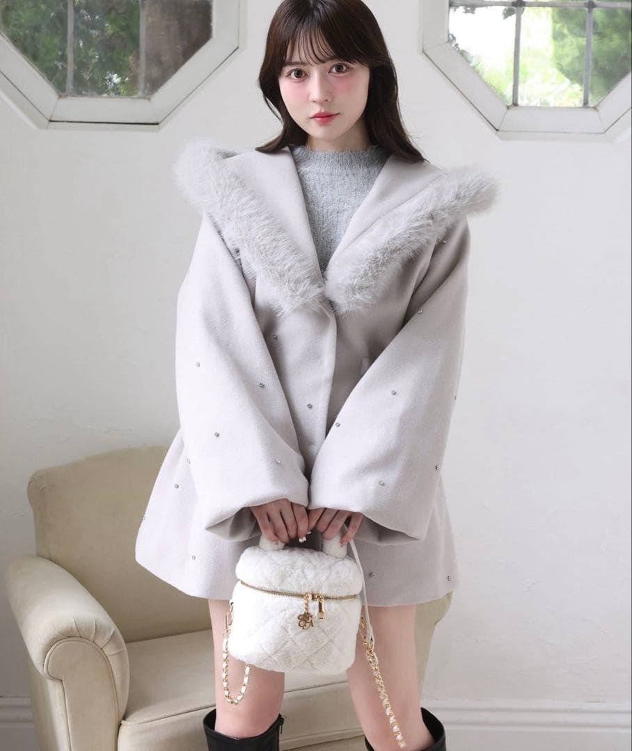 フードフェイクファービジューミドルコート