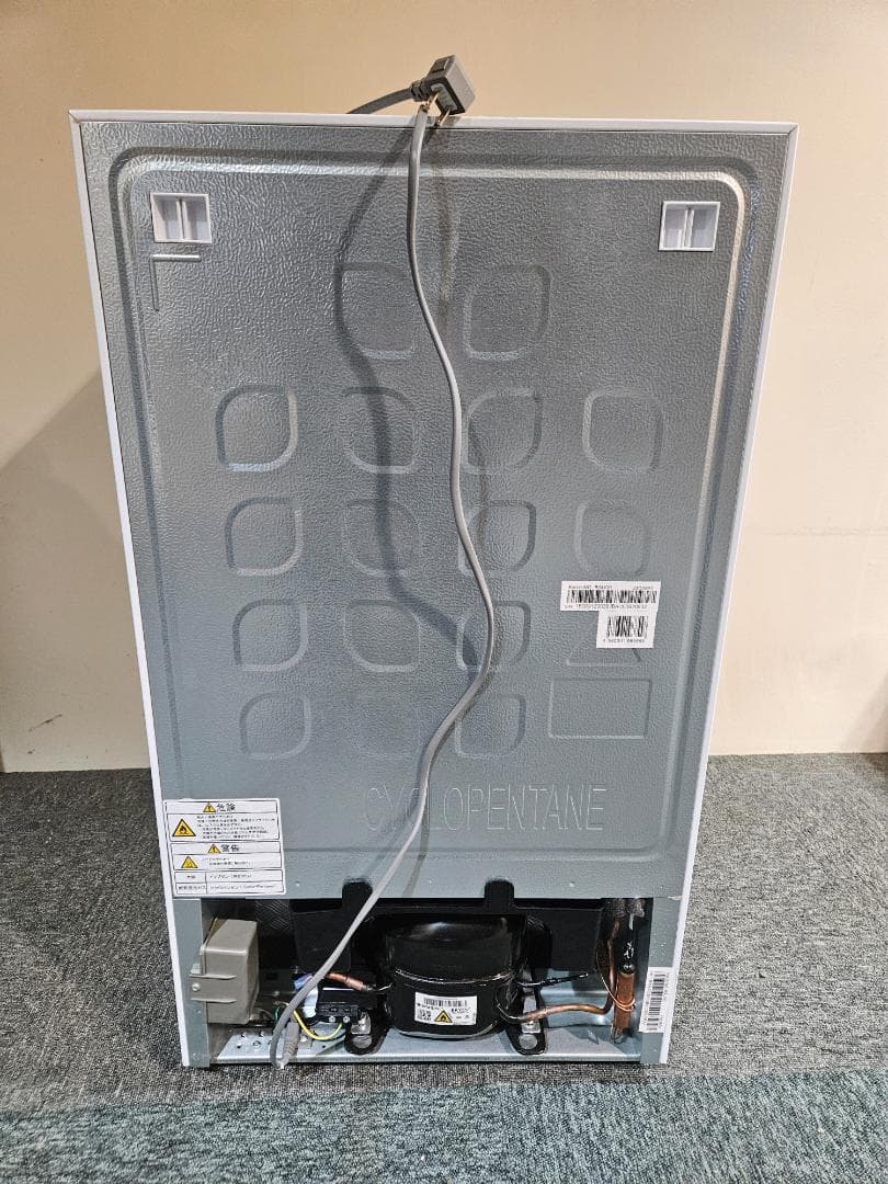 【2023年製】ハイセンス　右開き　87L 2ドア冷蔵庫 HR-B91E3W