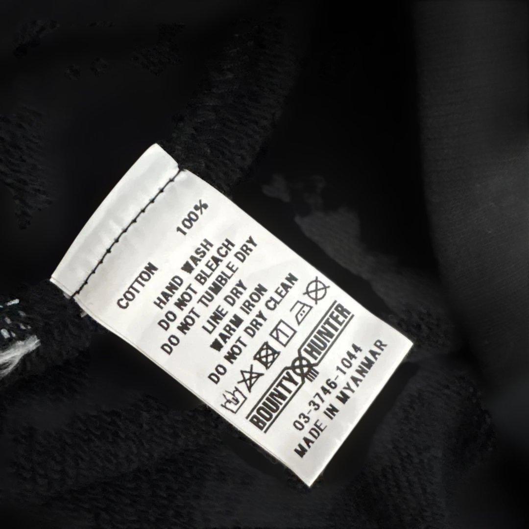 バウンティハンター　ブラック グラフィックプリント スウェット