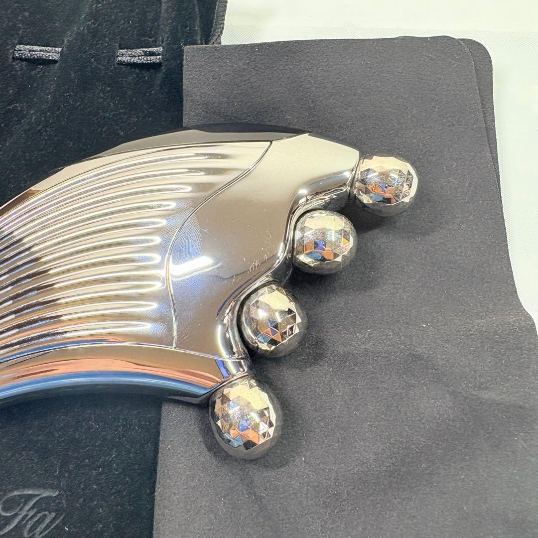 ReFa 4 CAXA RAY リファ　フォーカッサレイ