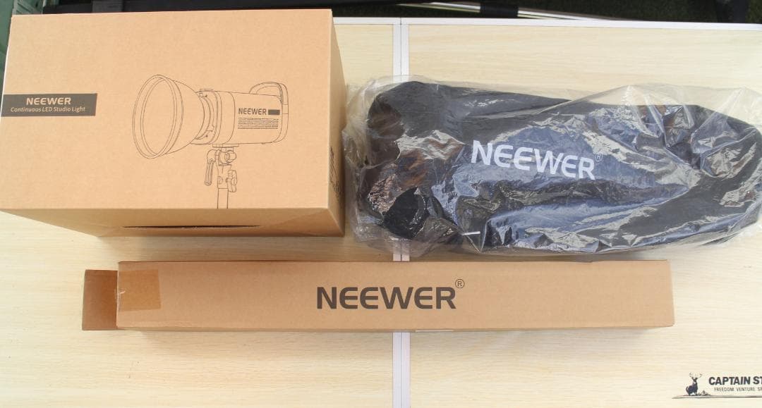 [M-TN 2211] NeewerのLEDスタジオライトセット