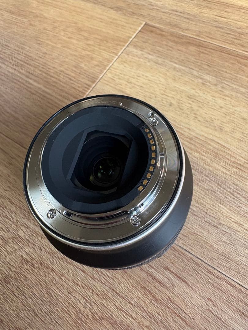 TAMRON 20mm F/2.8 Di III OSD M:1:2 Eマウント