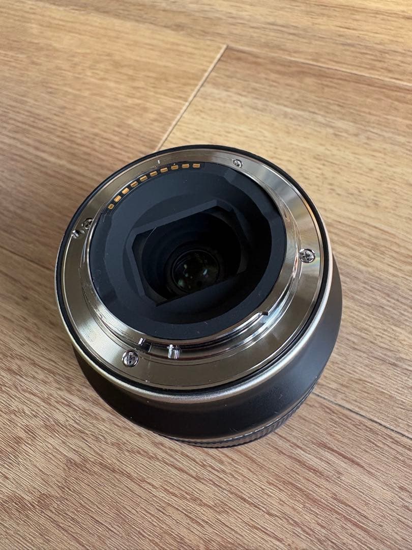 TAMRON 20mm F/2.8 Di III OSD M:1:2 Eマウント