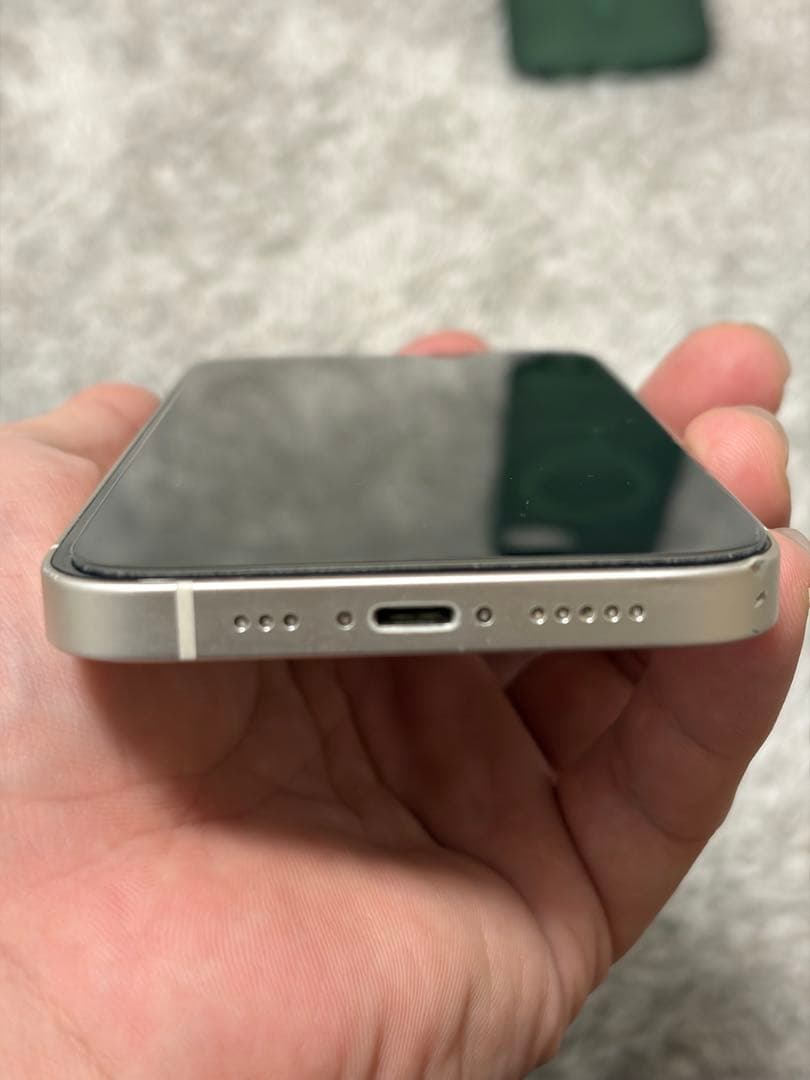 Apple iPhone 13 ホワイト 6.1インチ