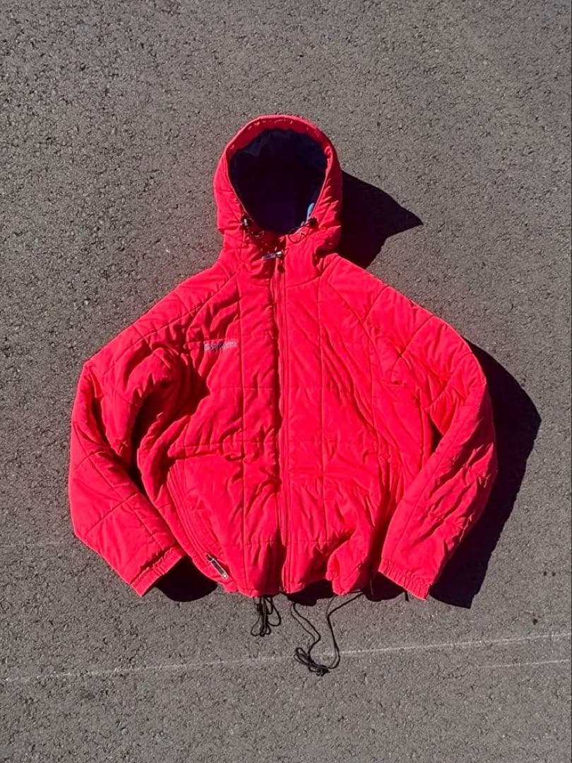 Columbia hooded puffer jacket レッド ライトブルー