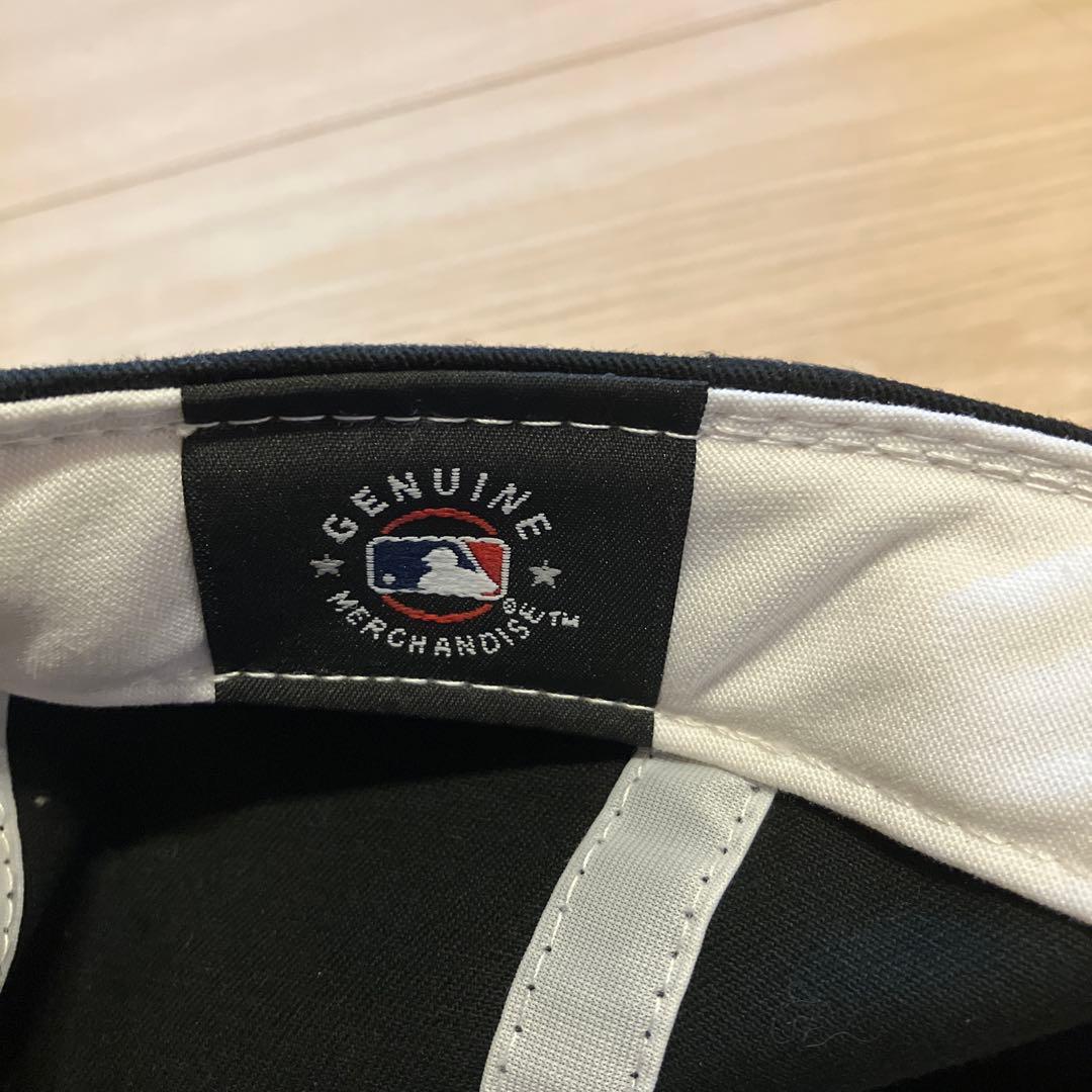 エメレオンドレ　ニューエラ　ヤンキース　キャップ　ブラック　ovy