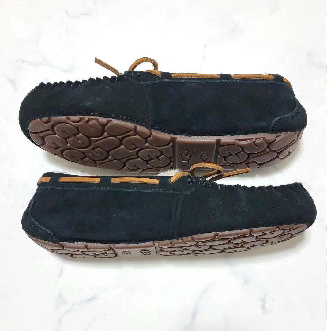 トヨ 。様美品！アグ ダコタ モカシン ボア スリッポン黒25ブラック UGG