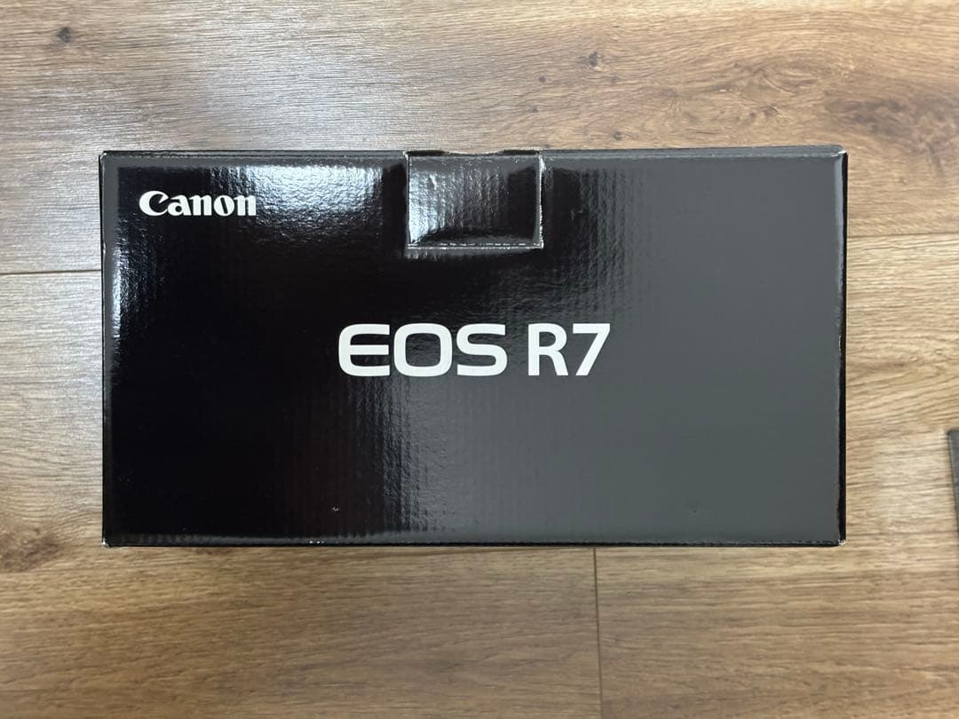 は*す様 【中古】Canon EOS R7 本体 取扱説明書付き