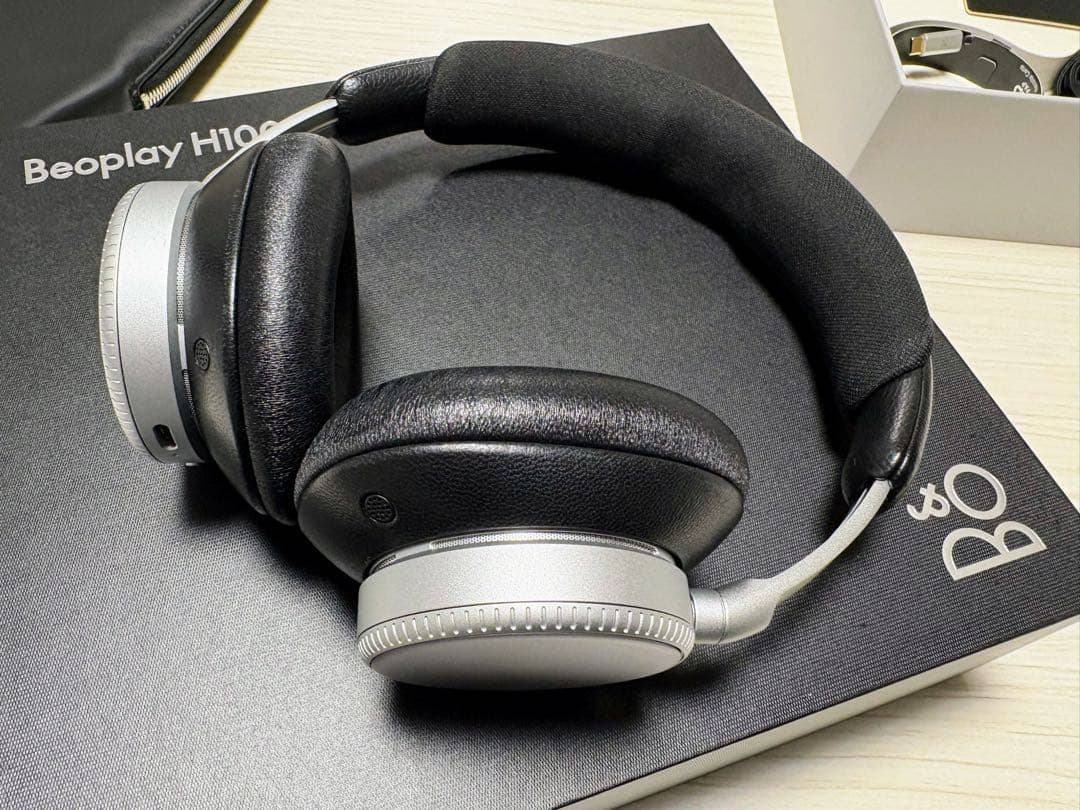 Beoplay H100 ワイヤレスヘッドホン ブラック/シルバー