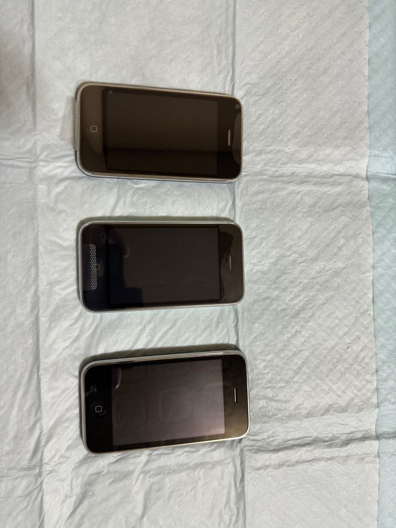 スマートフォン本体 iPhone 3GS Black 32 GB Softbank