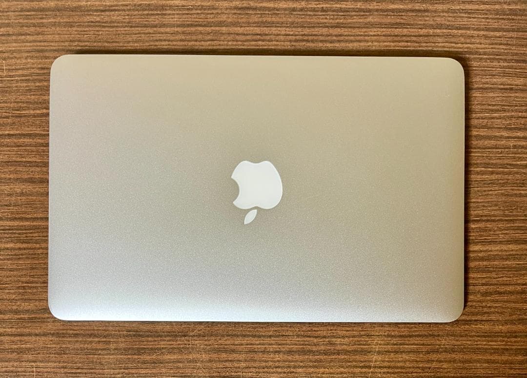 軽量 Macbook Air 2013 11インチ、4GB、128GB