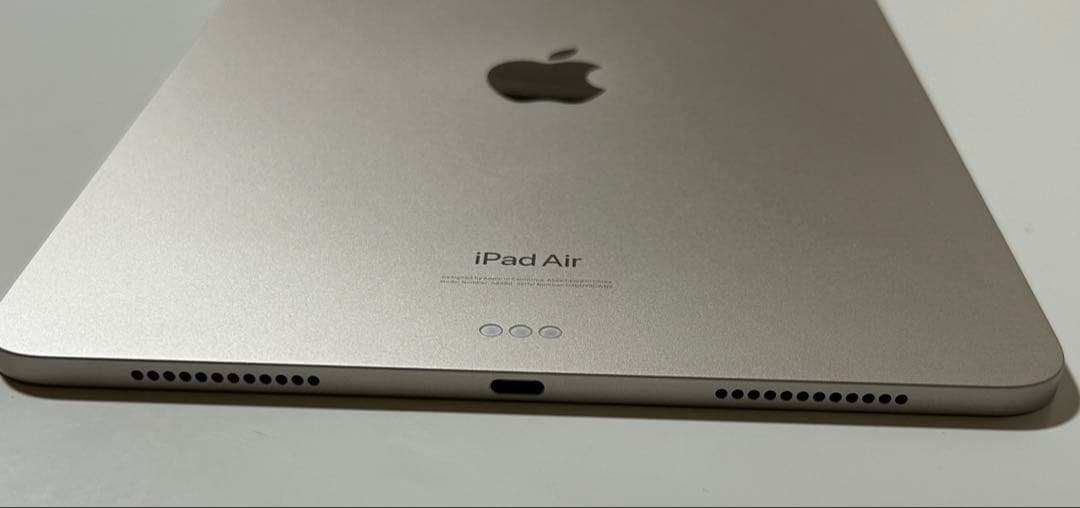 iPad Air 第5世代 スターライト 64GB Wi-Fiモデル