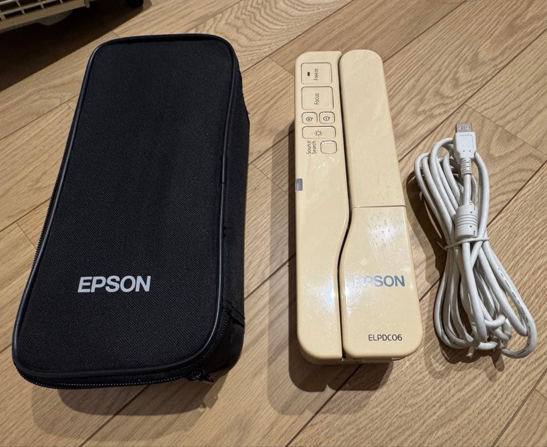 EPSON プロジェクター本体（EB-536WT）＆書画カメラ（ELPDC06）