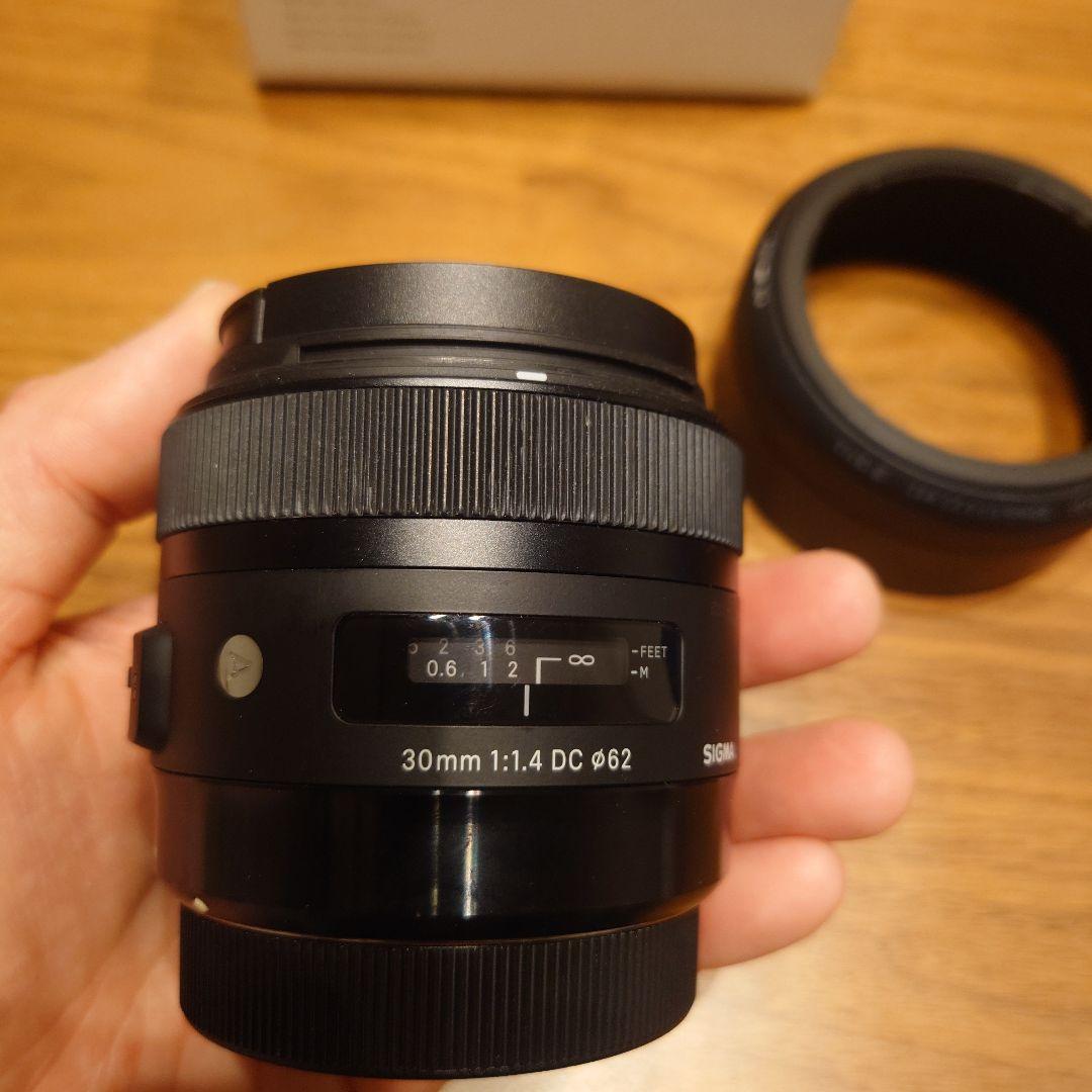 SIGMA 30mm F1.4 DC Art レンズ