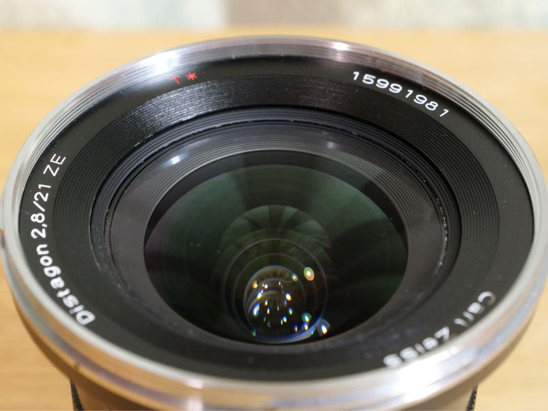 Carl Zeiss Distagon 2.8/21 ZE レンズ
