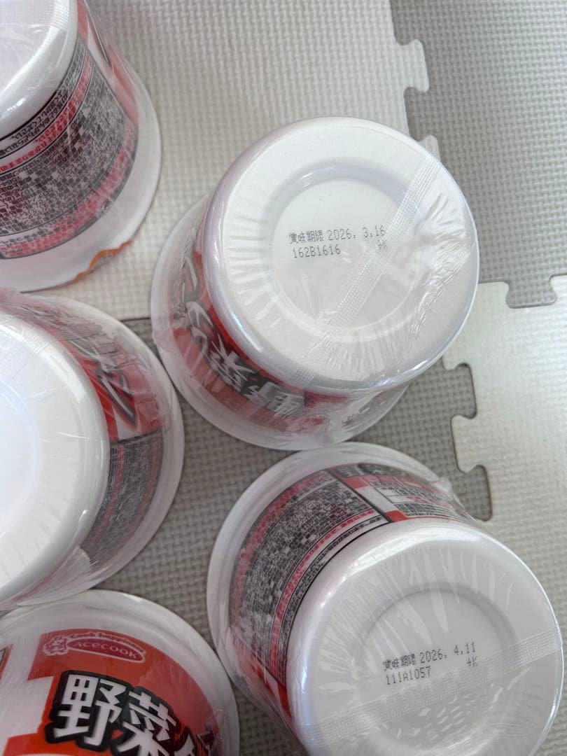 カップラーメン　カップ焼そば　計６３個　まとめ売り