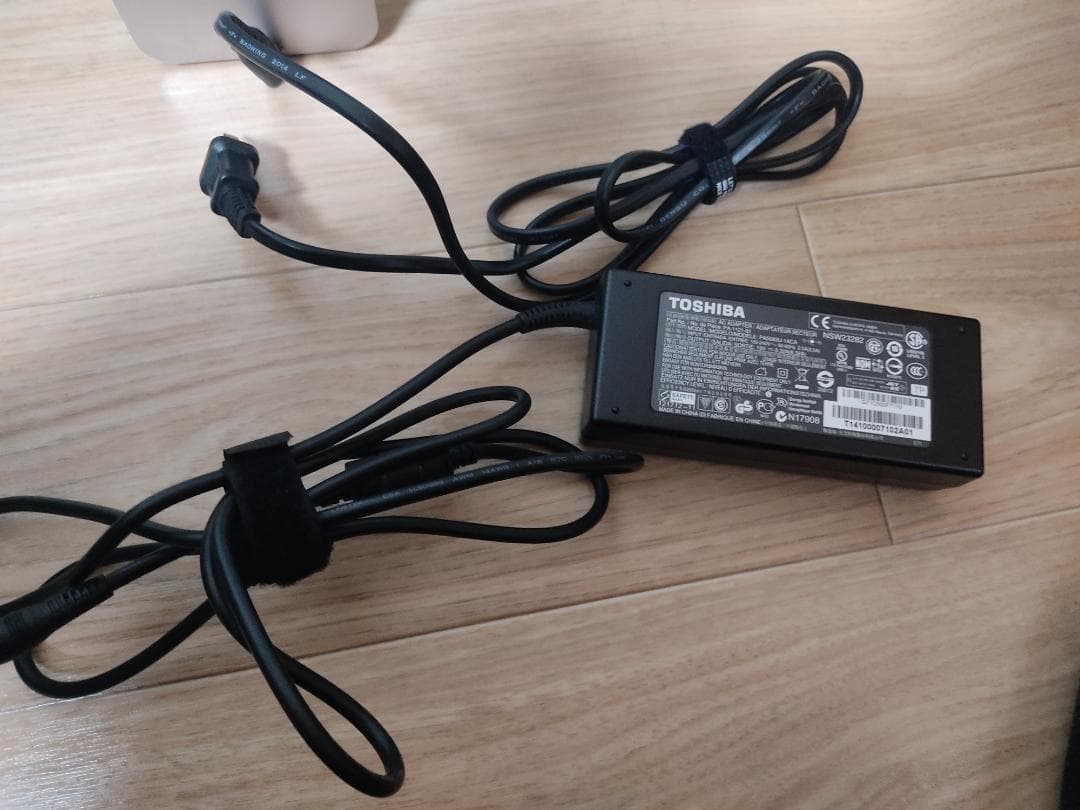 dynabook D51/32MWS ディスプレイ一体型PC