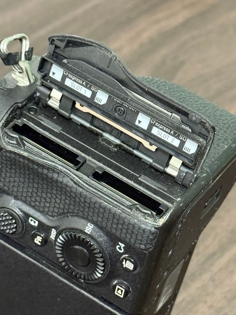 【最安・先着順 】 美品SONY α7Siiiミラーレス一眼 本体