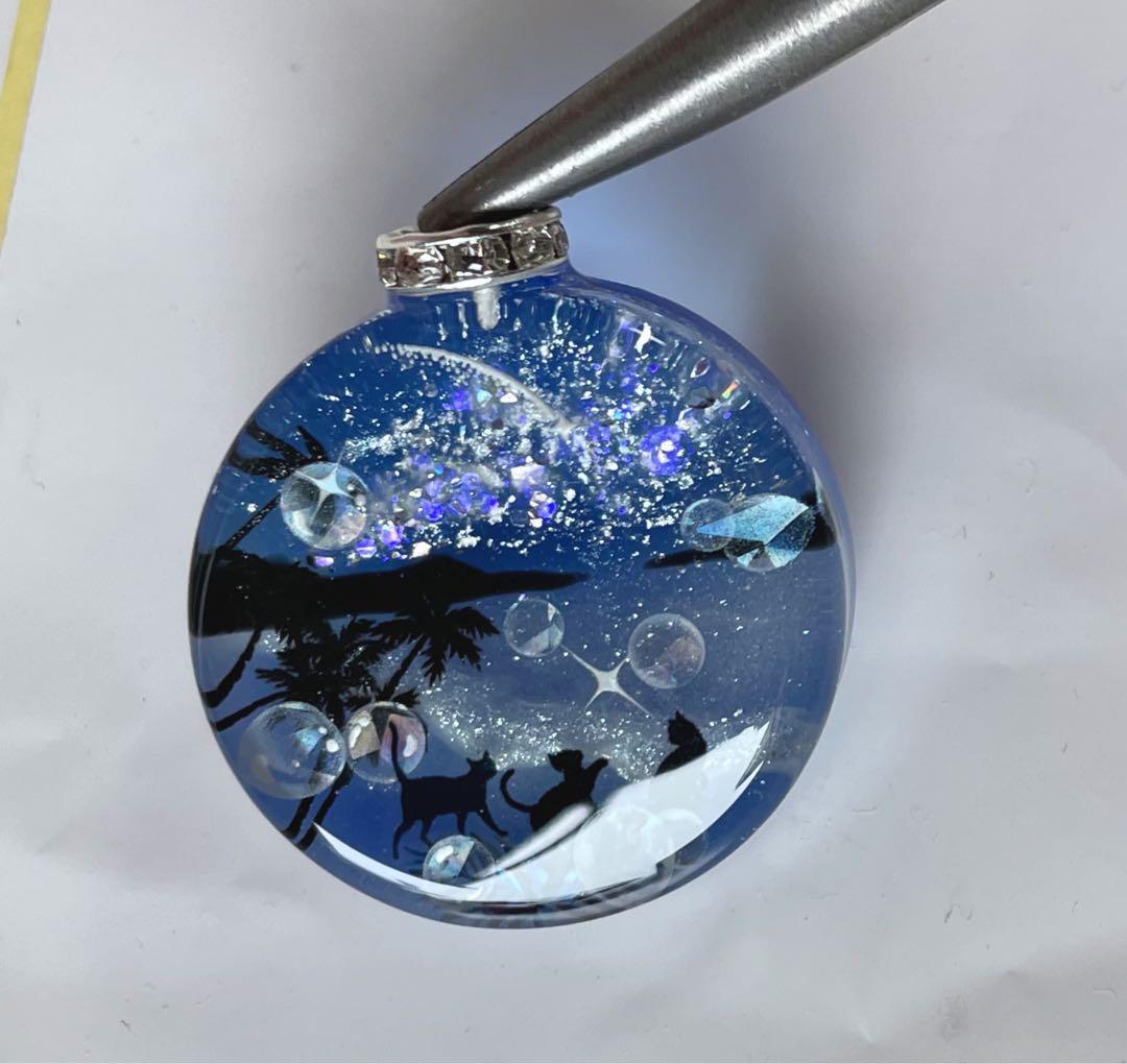 RUKURUKU/レジン/海辺の子猫達　蓄光　オルゴナイトキーホルダー