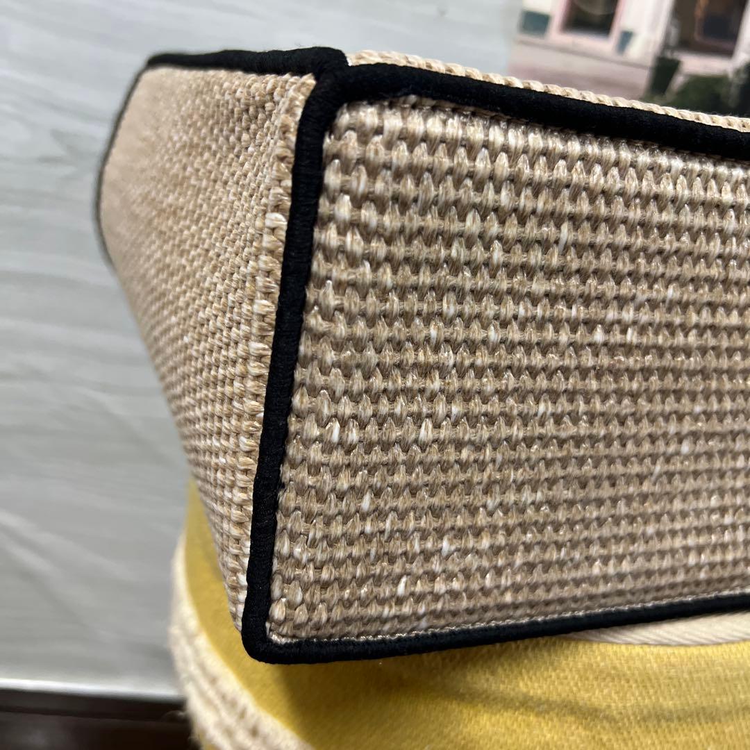 ロエペ　LOEWFフォントトート(ラフィア)ラージかごバッグ