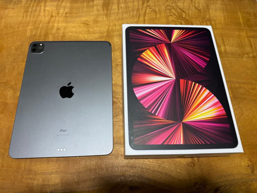 Apple iPad Pro 11インチ （第3世代　256GB Wi-Fi）