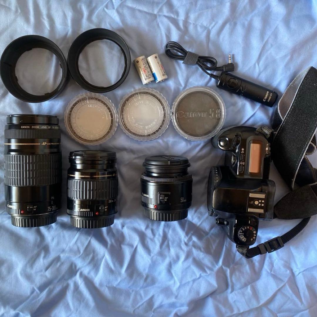 【処分価格】Canon EOS Kiss 本体 レンズ フィルター 等まとめ売り