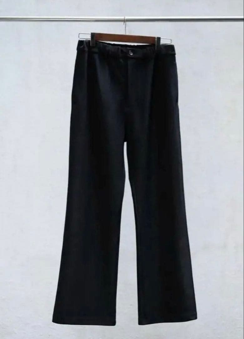 MBナロープリーツフレアスラックス　ブラック　Mサイズ