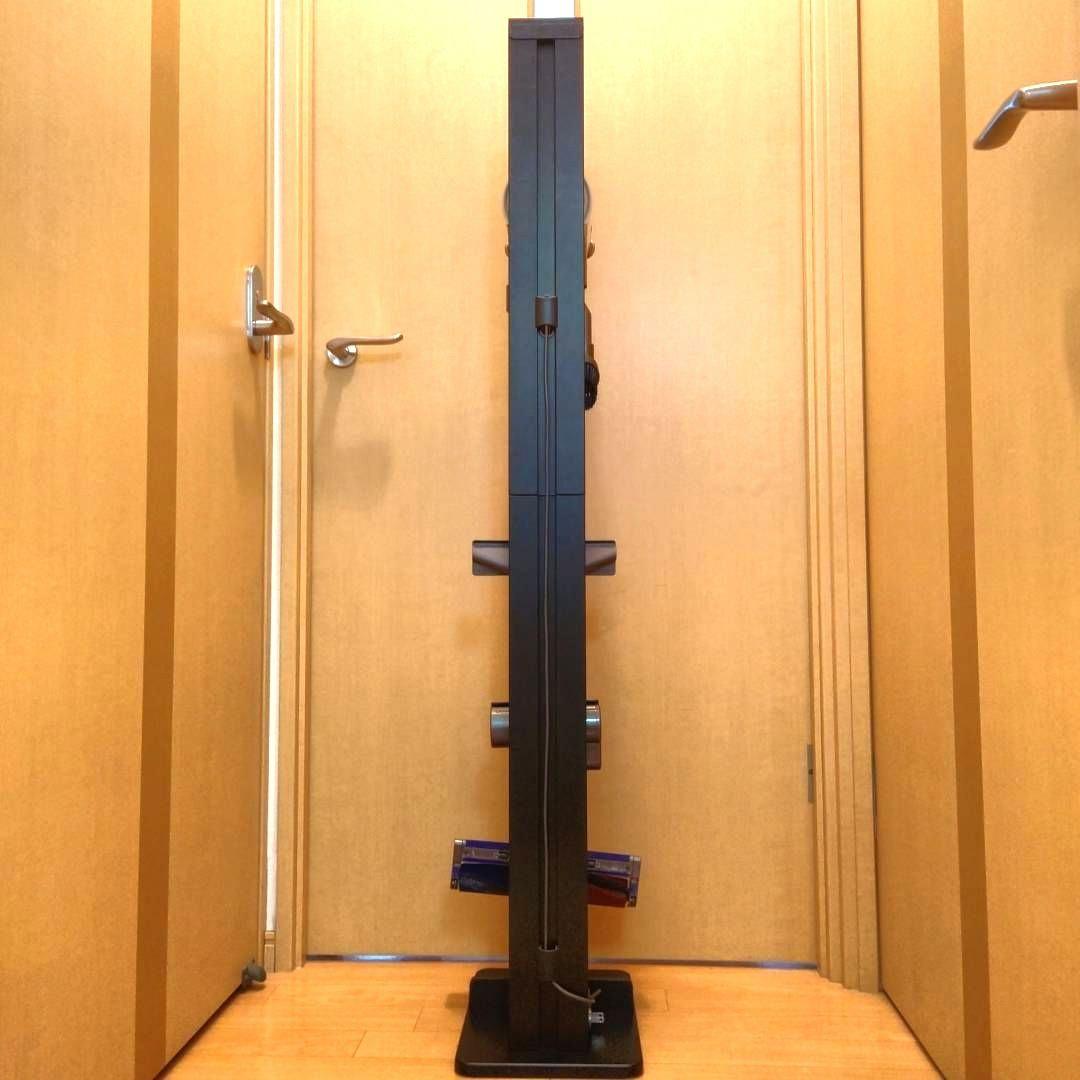 Dyson v8 slim fluffy+　コードレスクリーナースタンドセット