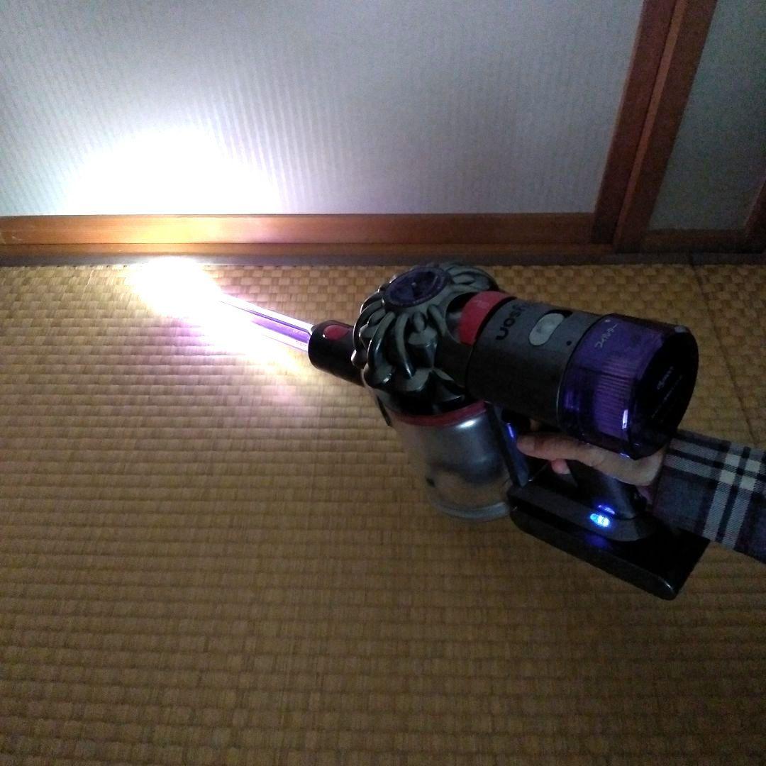 Dyson v8 slim fluffy+　コードレスクリーナースタンドセット