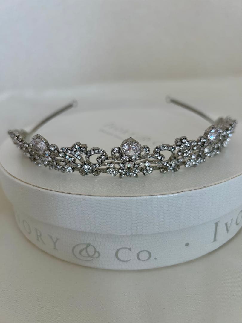 Ivory & Co. Elizabethティアラ