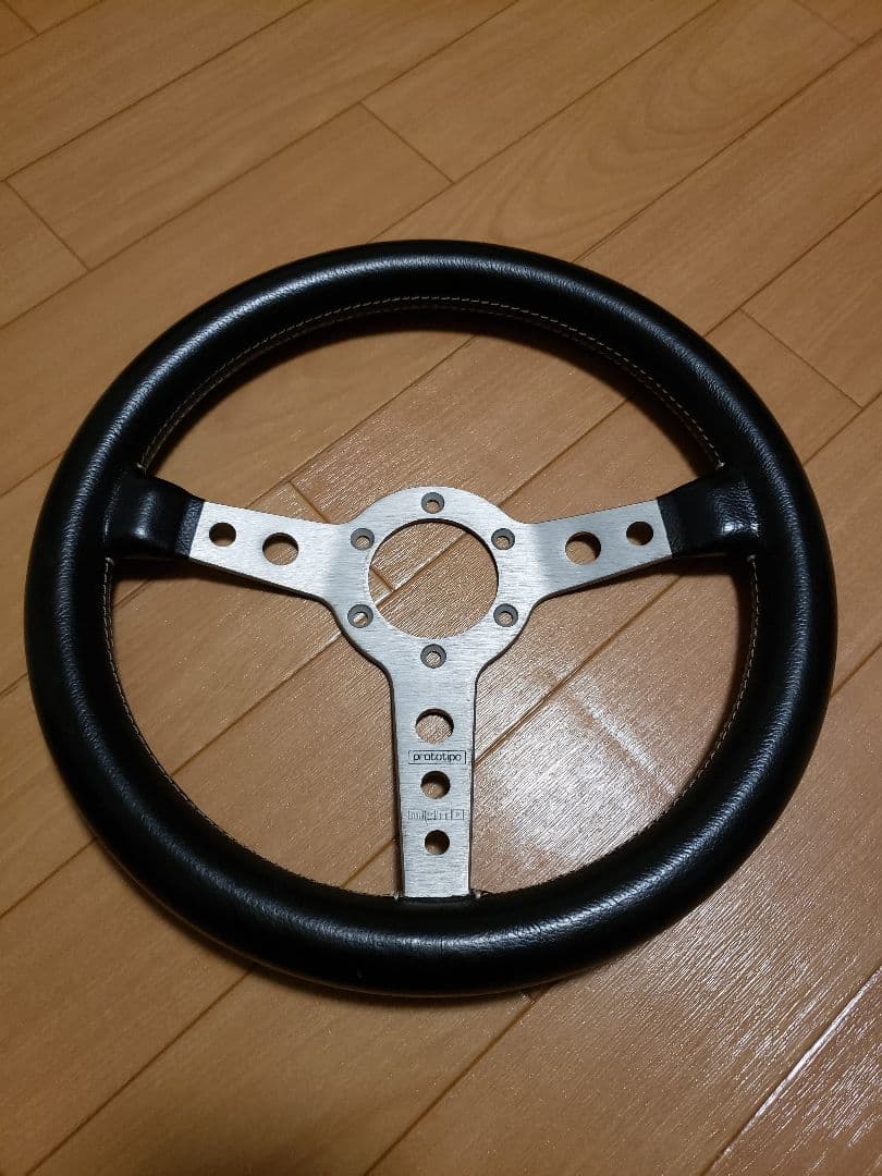 【美品】prototipo 32φ ステアリングハンドル 本体