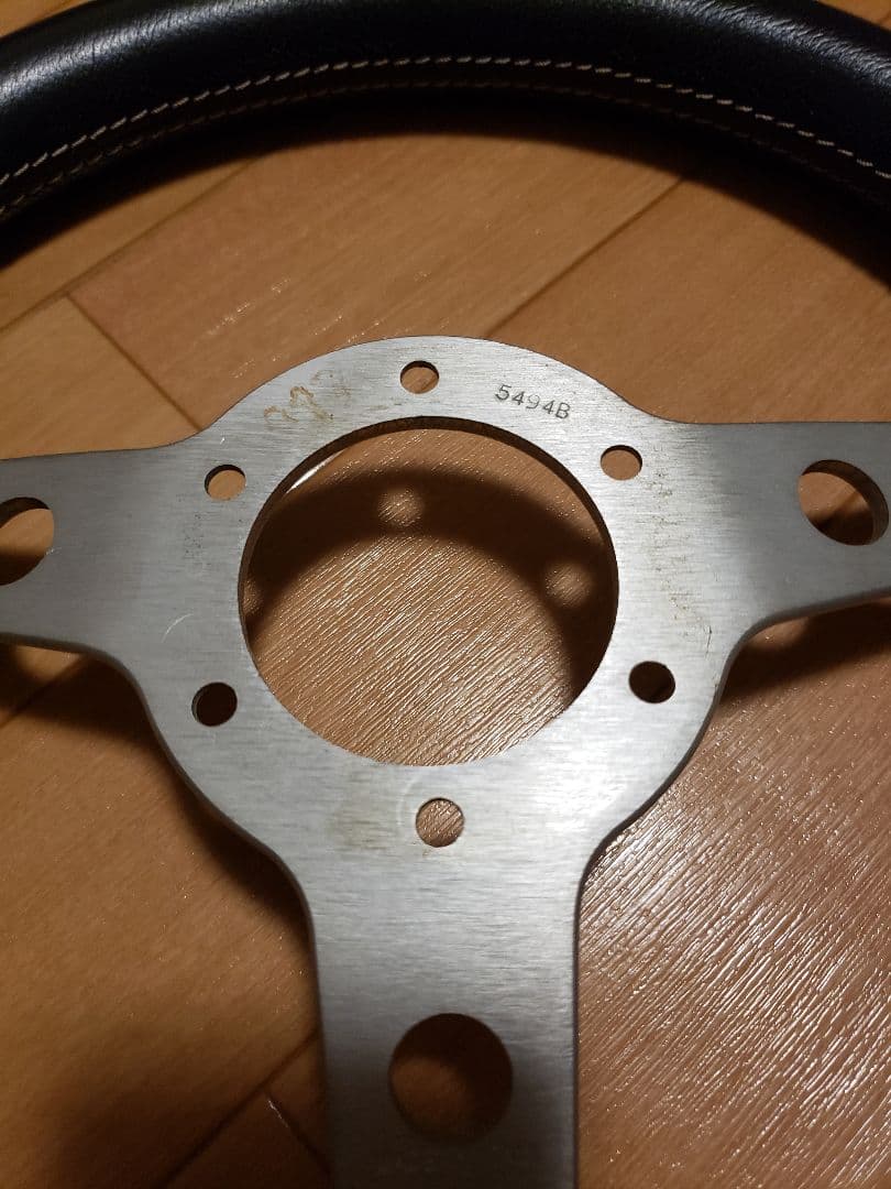 【美品】prototipo 32φ ステアリングハンドル 本体