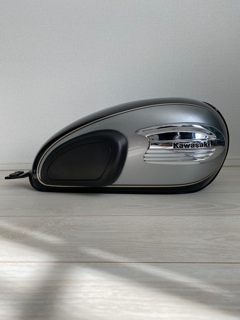 カワサキ　W650 2007年式　純正タンク