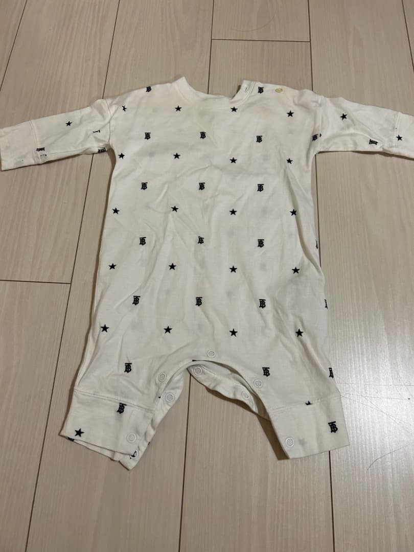 Burberry バーバリー ベビー スター＆モノグラムモチーフ