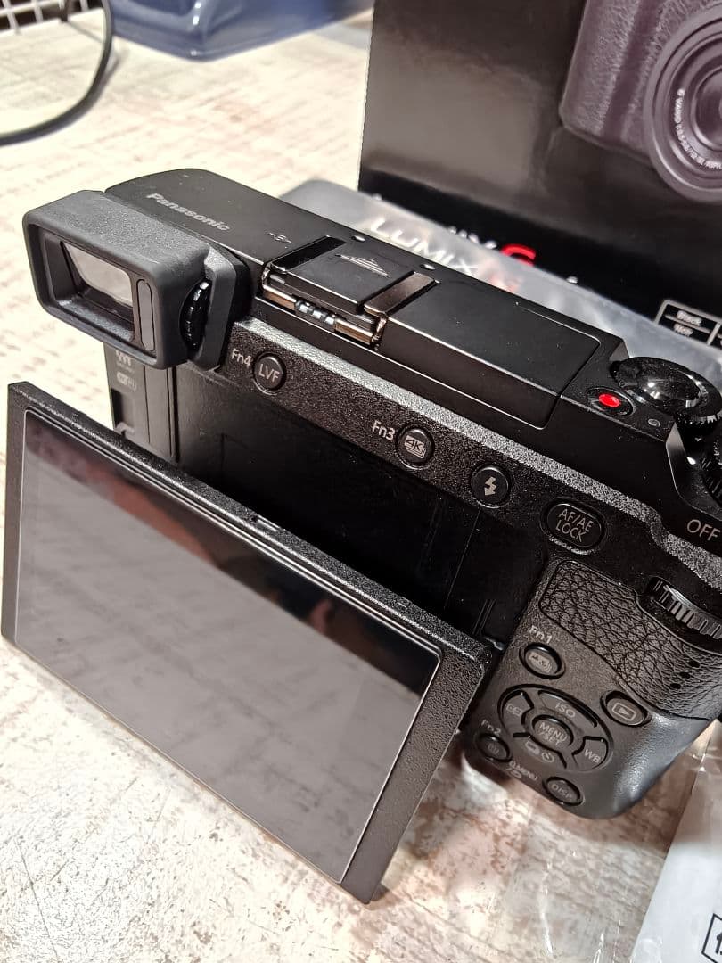 LUMIX DMC-GX7MK2 シャッター回数1070