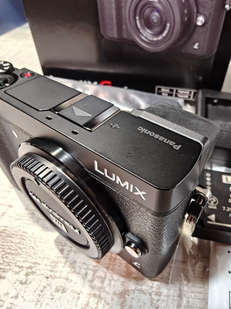 LUMIX DMC-GX7MK2 シャッター回数1070