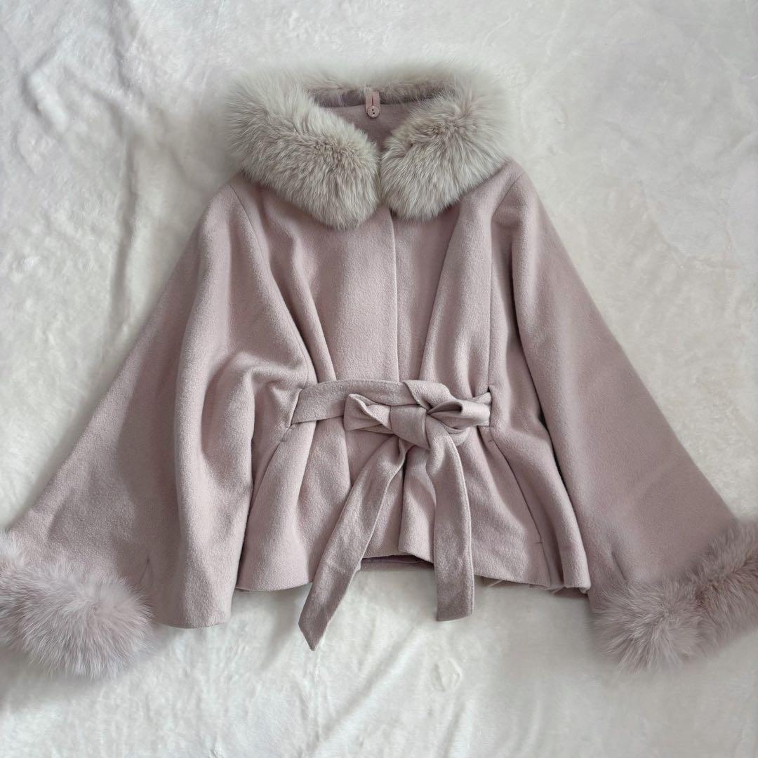 Noela ノエラ　ポンチョ型　フォックスファー　コート　ピンクベージュ