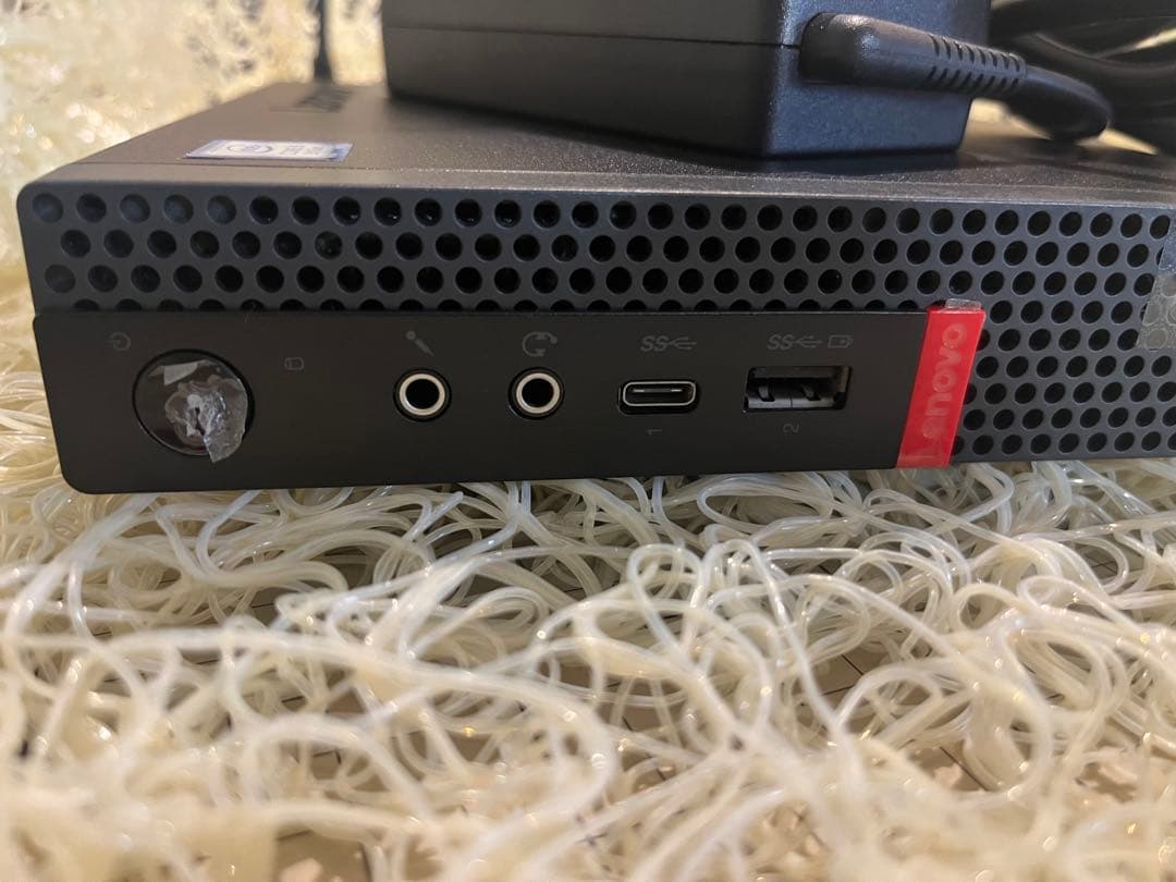 ThinkCentre M720q 10T8 レノボ　ミニPC