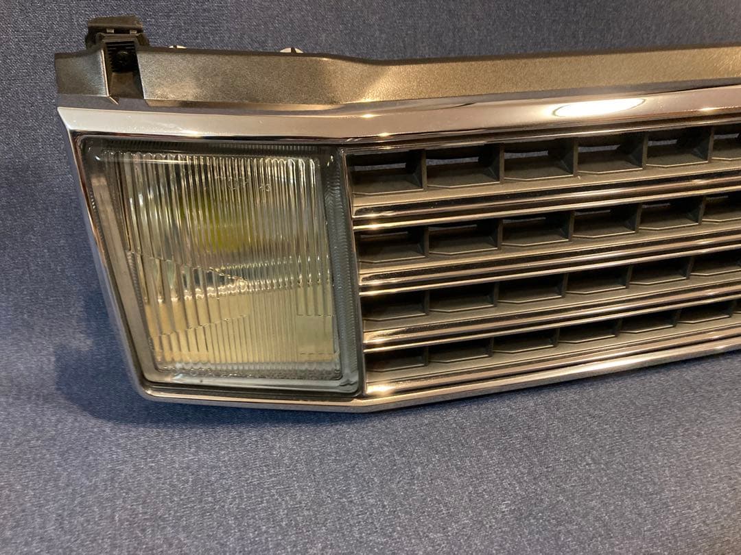 トヨタ　マーク2 GX71 純正フロントグリル　美品