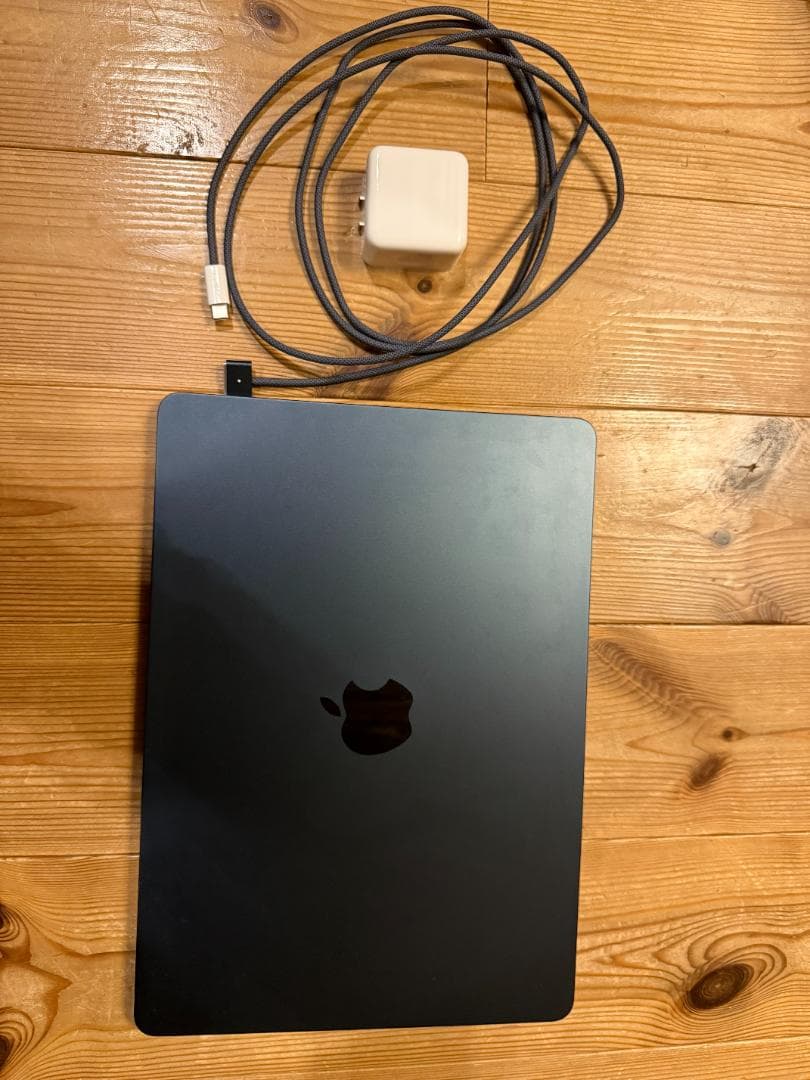 (ほぼ未使用)M2チップ搭載13インチMacBookAir-ミッドナイト