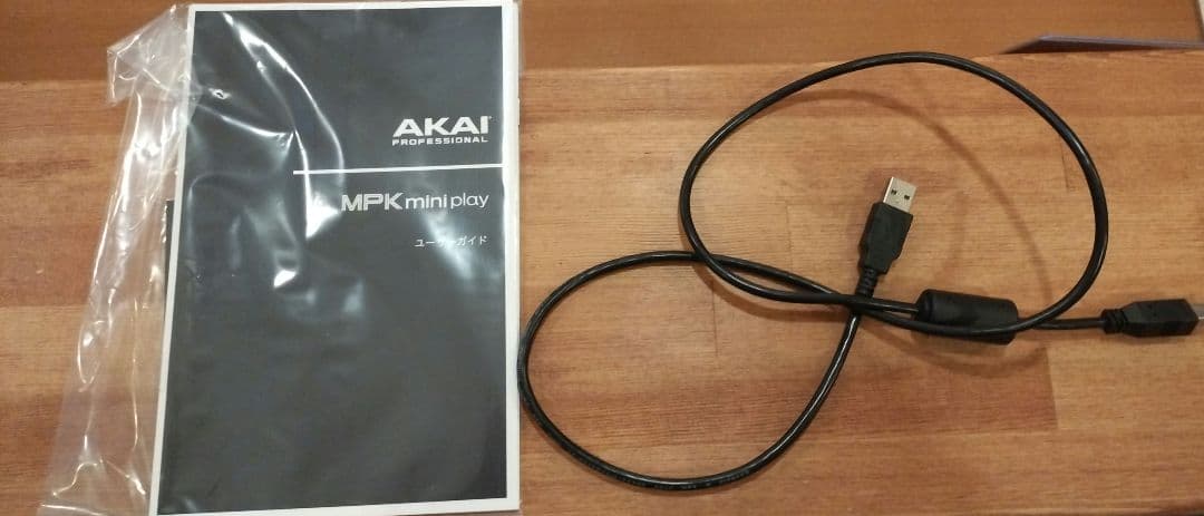 AKAI MPK mini play MK3 25鍵 MIDIキーボード